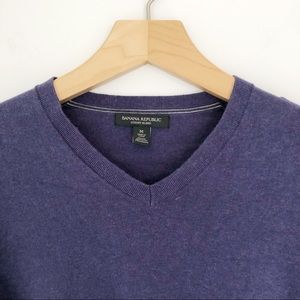 Banana Republic Sweaters - Banana Republic Merino Wool V Neck Sweater Size M Banana Republic Sweaters - Banana Republic Merino Wool V Neck Sweater Size M